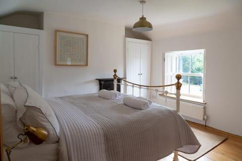 Charlestown Cottage, Woodburner, Gardens & Parking Экстерьер фото