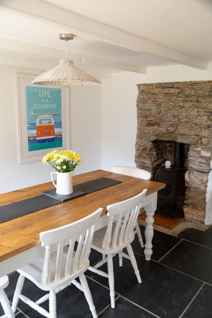 Charlestown Cottage, Woodburner, Gardens & Parking Экстерьер фото